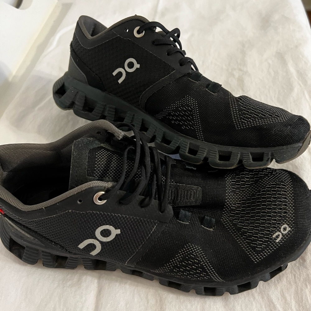ON sneakers. Size 7